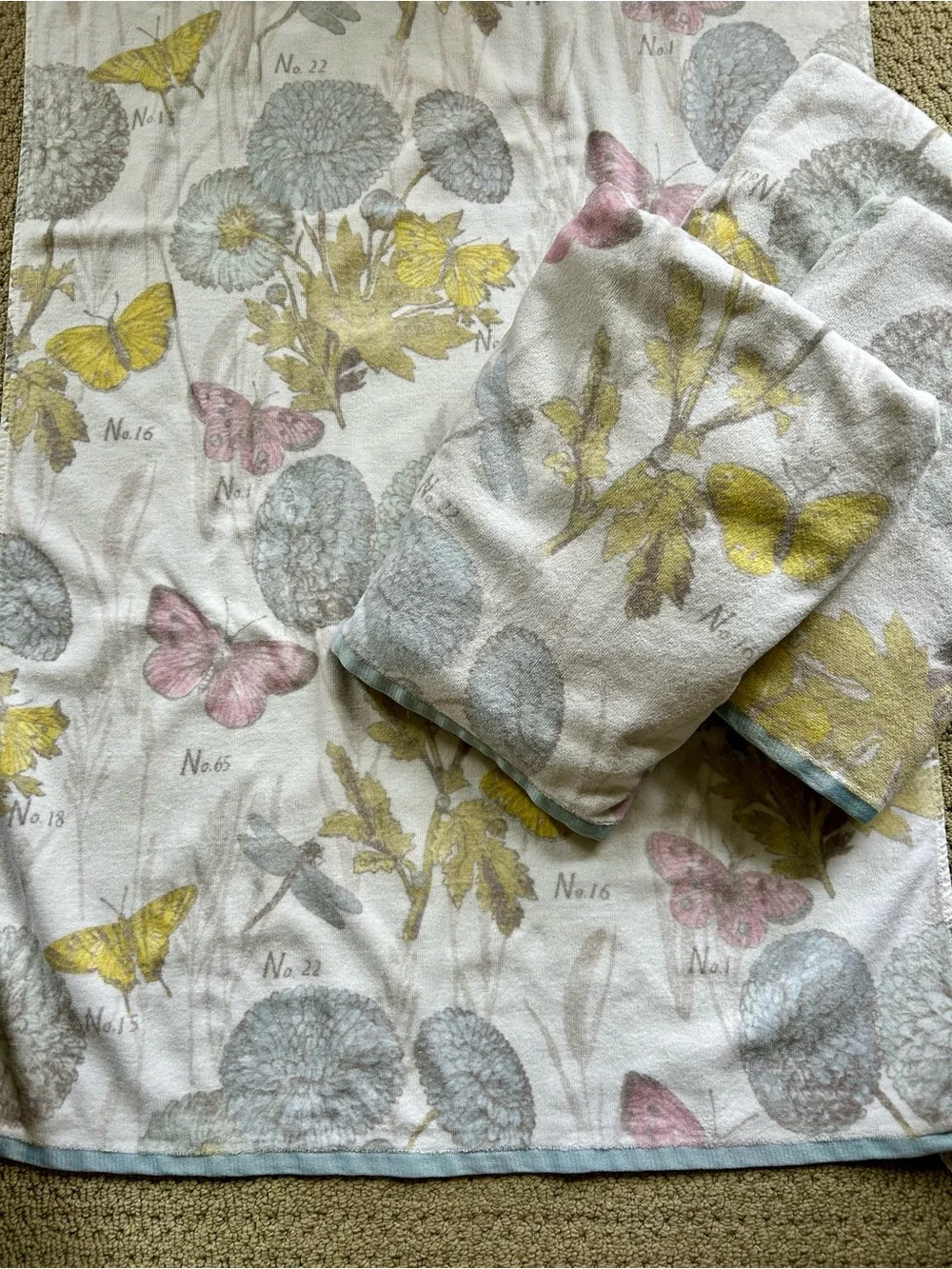 Set Of 4 Peri Home Bath towels, garden Butterfly Botanical print, 100% Cotton